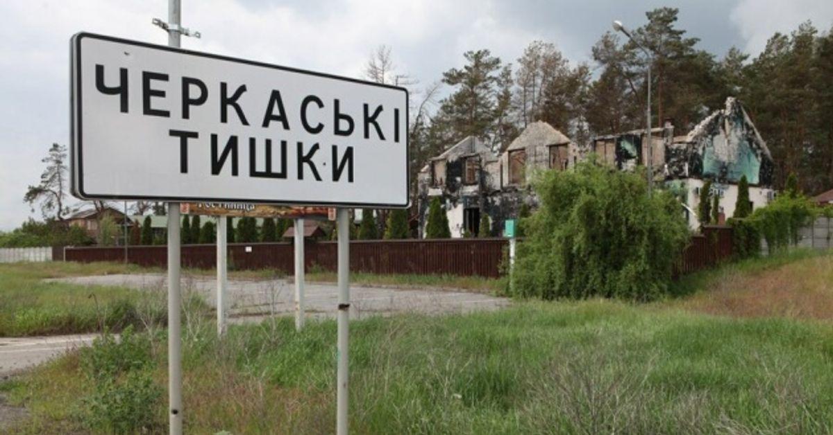 Electricity begins to return to homes in de-occupied Cherkaski Tyshky.
