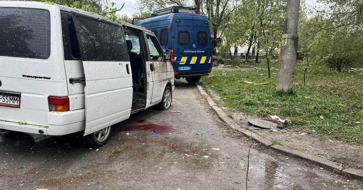 Eleven dead, 22 injured, three missing in Chernihiv after Russian m...