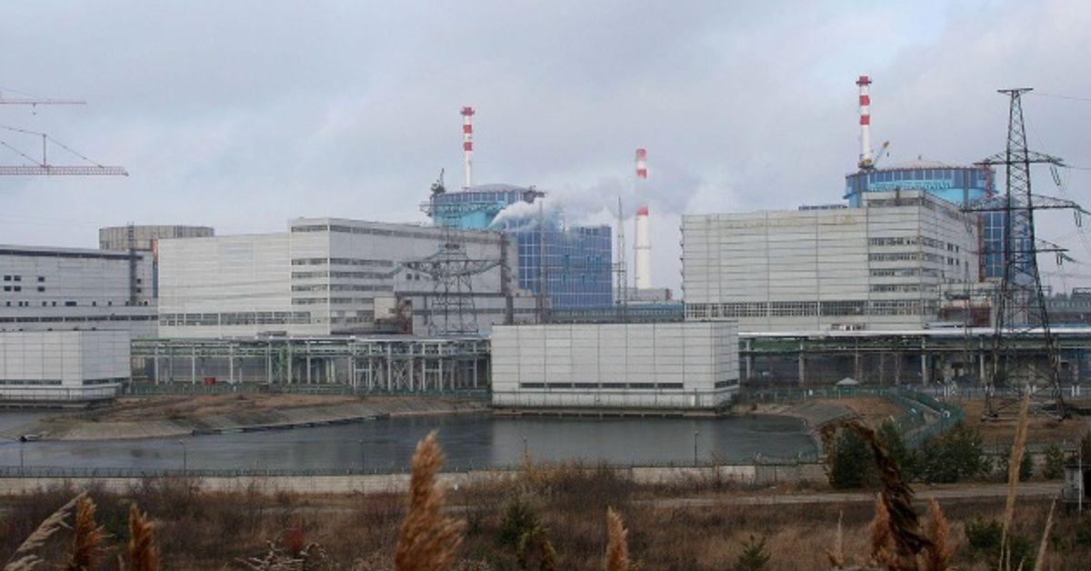 Khmelnytskyi NPP lost access to power due to Russian attacks on Nov...