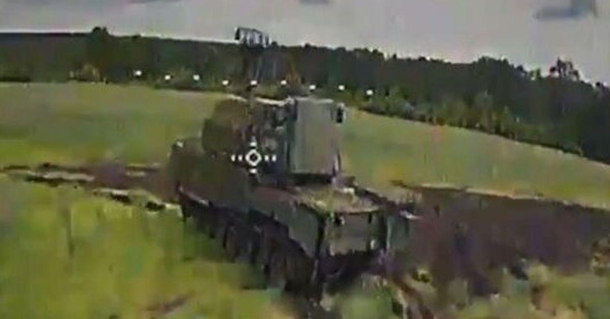 Kamikaze drone hits enemy «Tor-M2K» surface-to-air missile system.