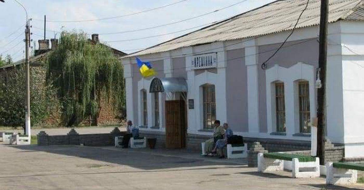 Occupiers hit nursing home from tank in Kreminna in Luhansk region ...