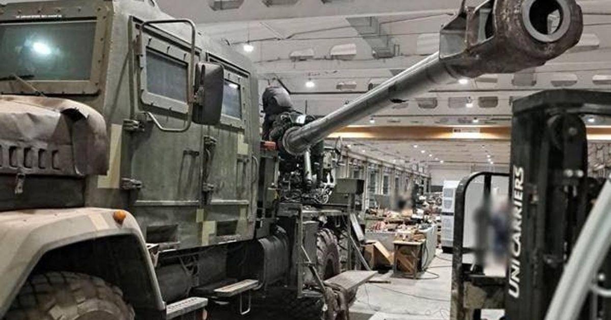 Ukraine increases domestic Bohdana howitzer production to 10 units ...