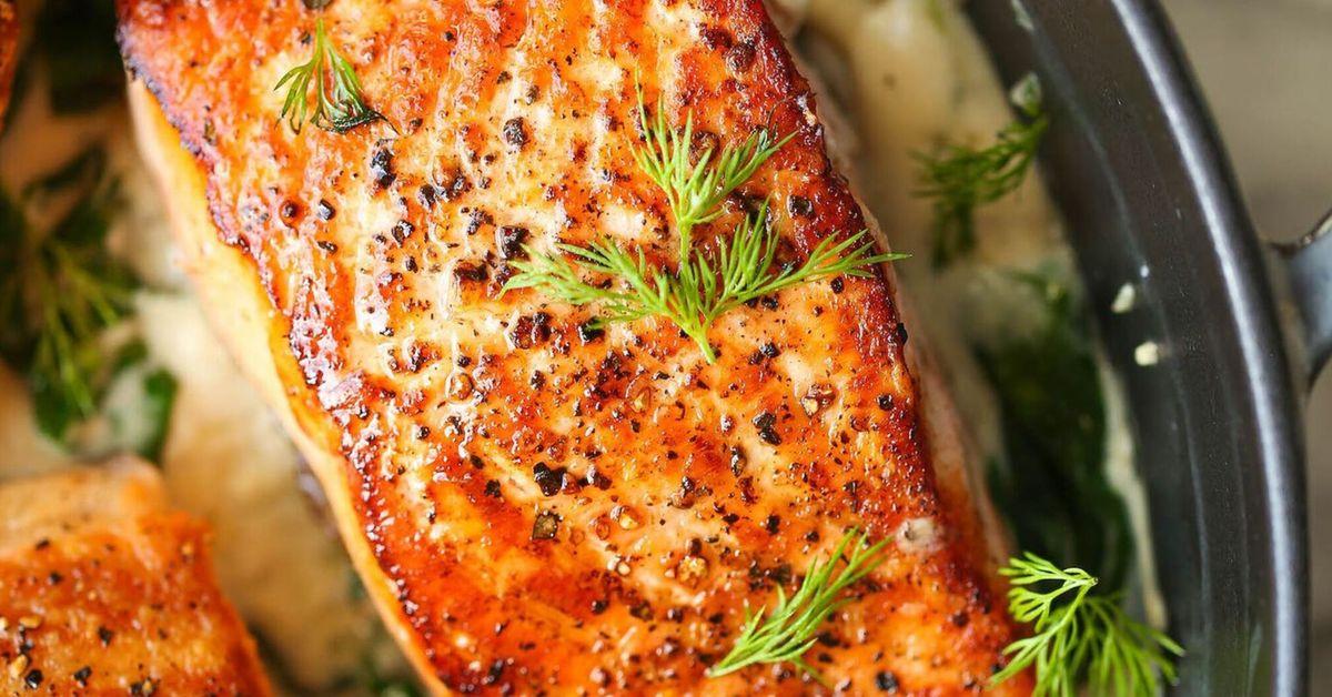 How to bake salmon deliciously so that it is soft: an idea for a li...